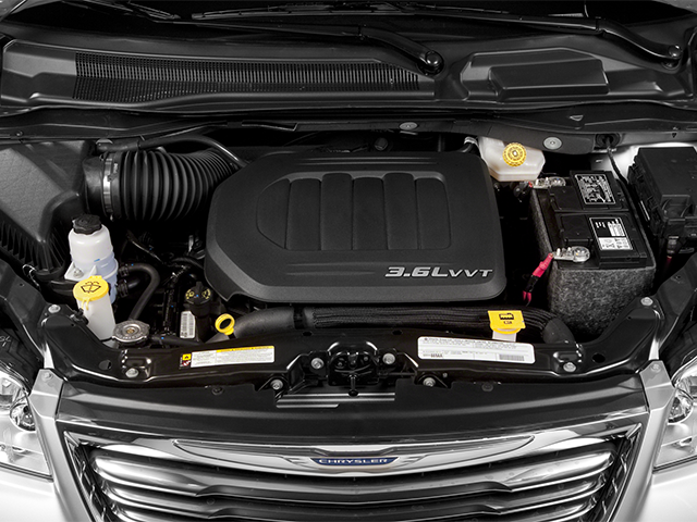 2014 Chrysler Town & Country Touring-L