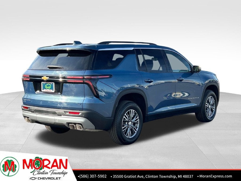 2024 Chevrolet Traverse LT