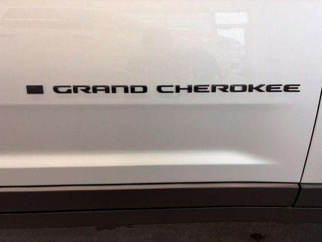 2025 Jeep Grand Cherokee L Altitude X 4x4