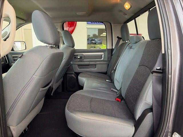 2017 RAM 1500 Big Horn Crew Cab 4x4 5'7' Box