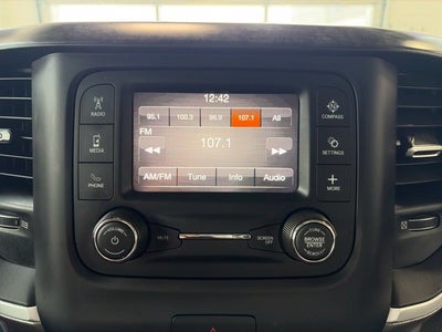 2020 RAM 1500 Big Horn Crew Cab 4x4 5'7' Box
