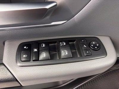 2019 RAM 1500 Big Horn/Lone Star Crew Cab 4x4 5'7' Box