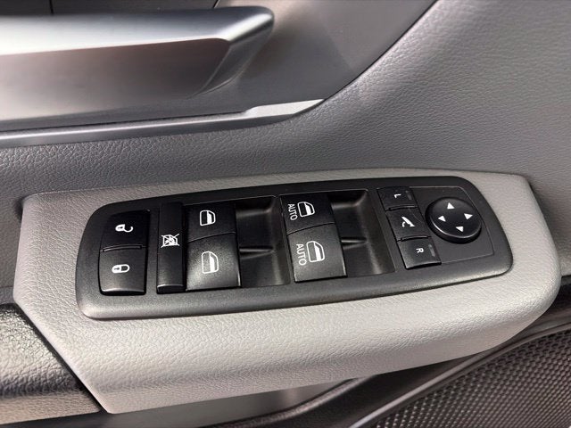 2019 RAM 1500 Big Horn/Lone Star Crew Cab 4x4 5'7' Box