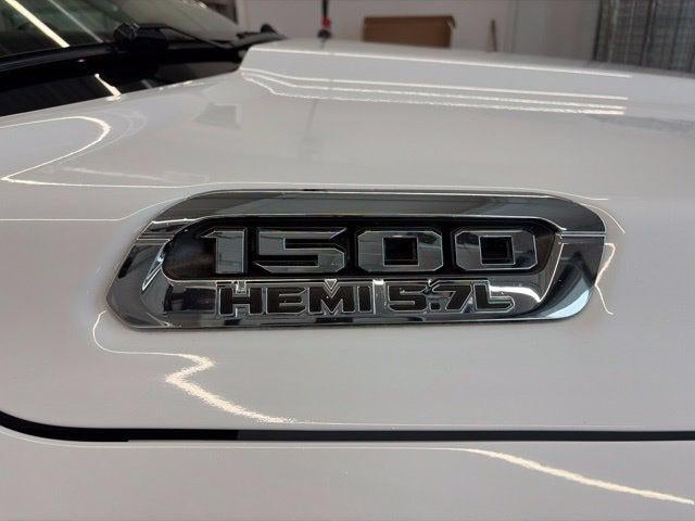 2019 RAM 1500 Big Horn/Lone Star Crew Cab 4x4 5'7' Box