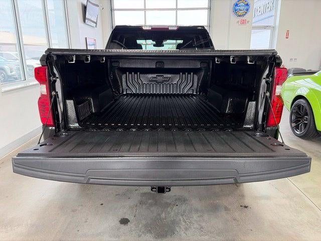 2022 Chevrolet Silverado 1500 4WD Double Cab Standard Bed LT with 2FT