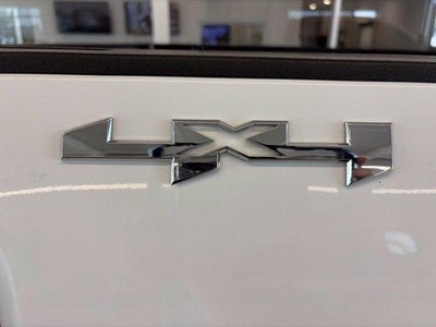 2022 GMC Sierra 2500HD 4WD Crew Cab Standard Bed SLT