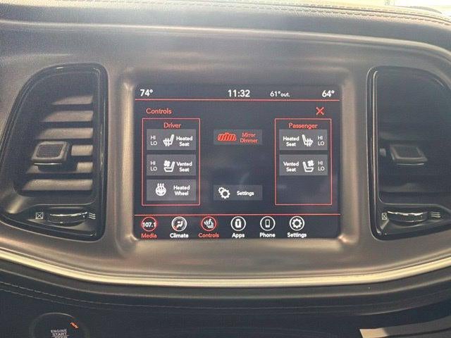 2022 Dodge Challenger SXT