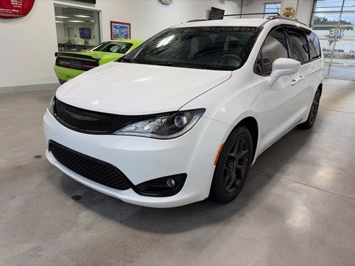 2018 Chrysler Pacifica Touring L Plus