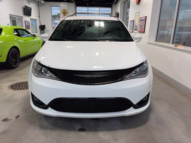 2018 Chrysler Pacifica Touring L Plus