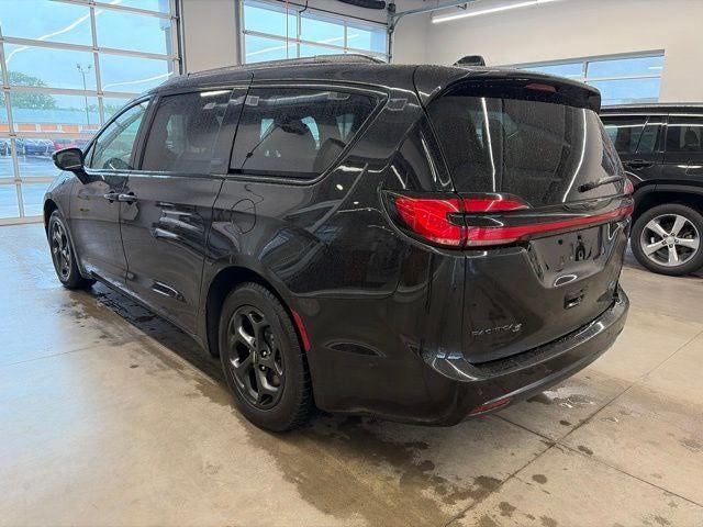 2024 Chrysler Pacifica Hybrid Premium S Appearance Pkg