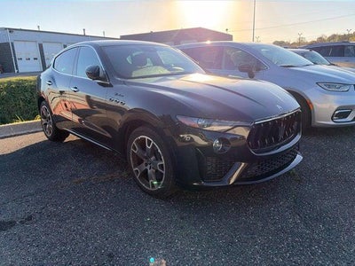 2023 Maserati Levante Modena