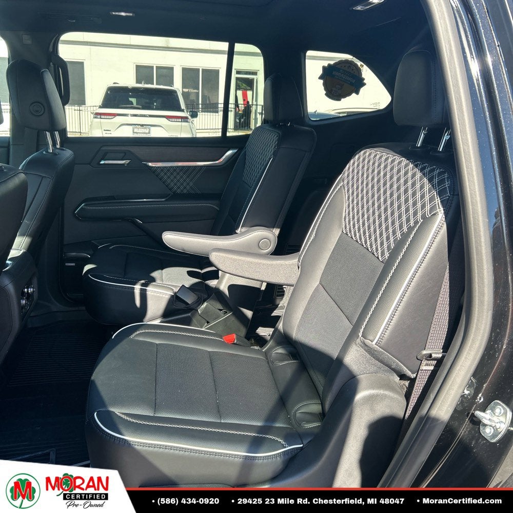 2025 GMC Acadia Denali