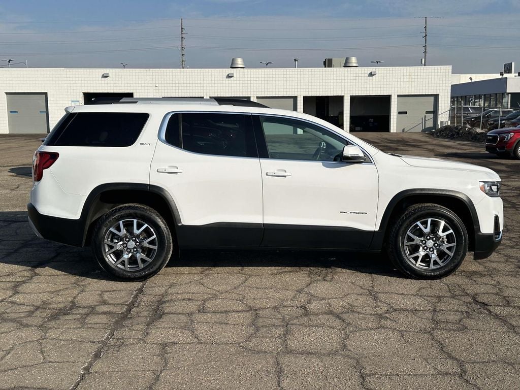 2023 GMC Acadia SLT