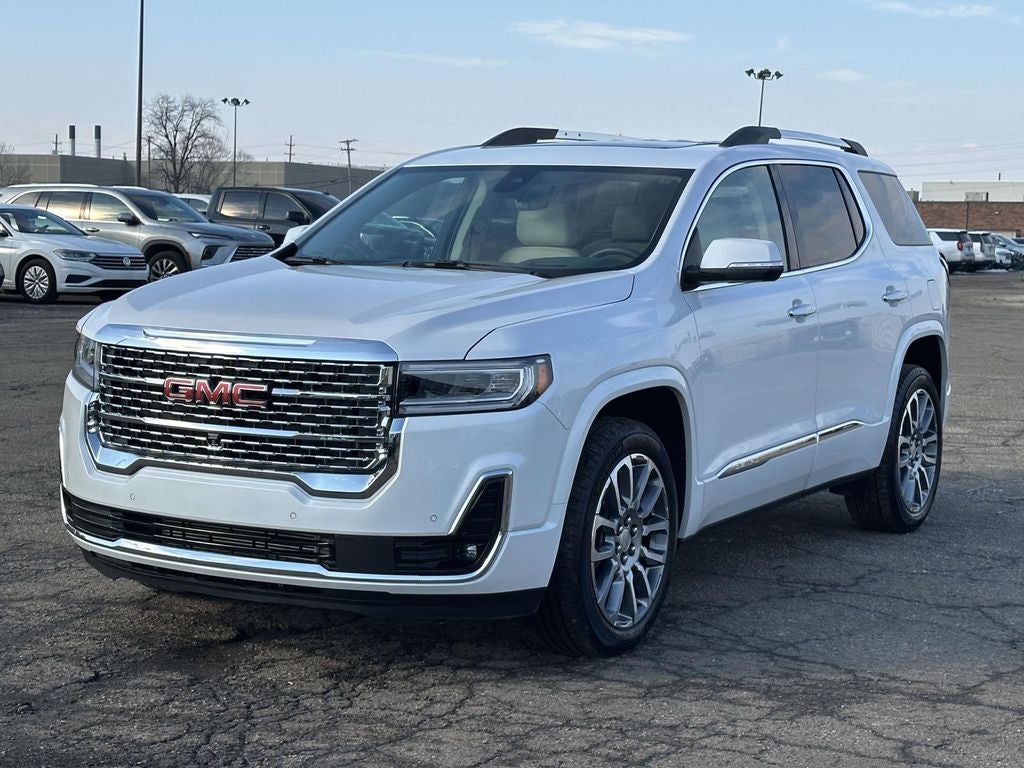 2023 GMC Acadia Denali