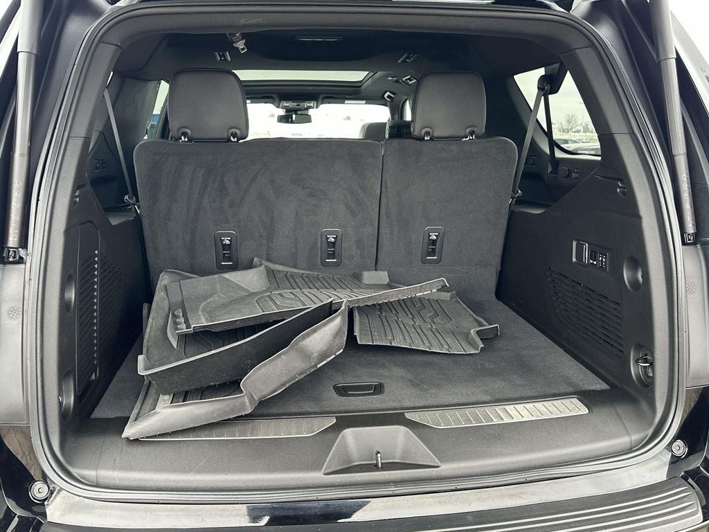 2023 GMC Yukon XL AT4