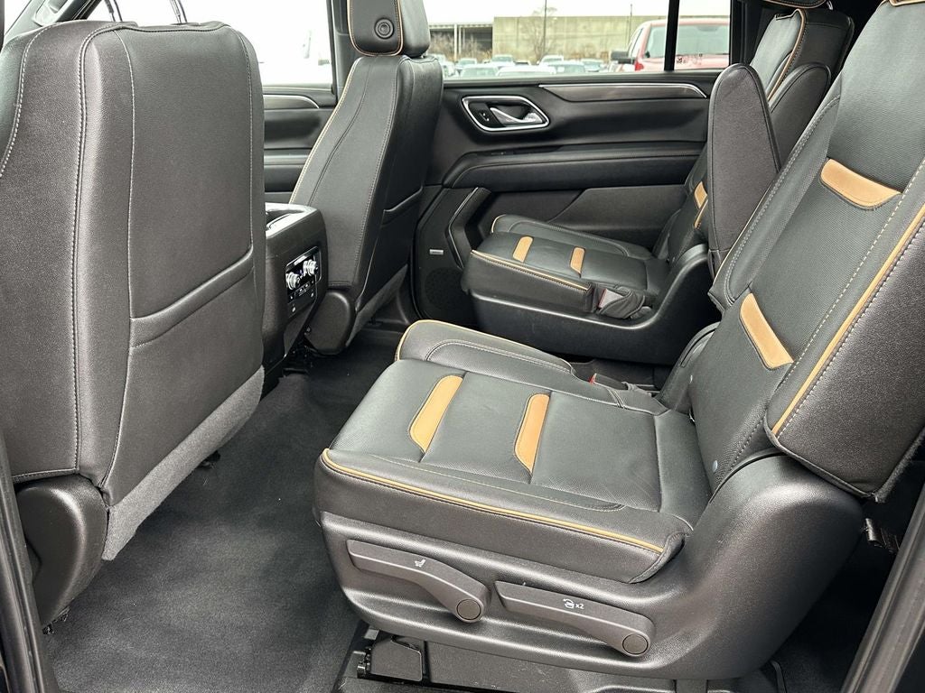 2023 GMC Yukon XL AT4