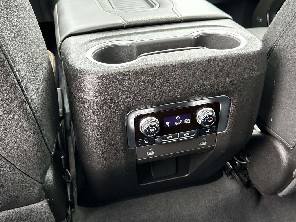 2023 GMC Yukon XL AT4