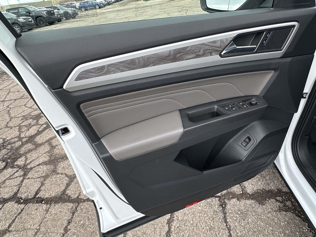 2023 Volkswagen Atlas Cross Sport 2.0T SE w/Technology