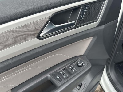 2023 Volkswagen Atlas Cross Sport 2.0T SE w/Technology