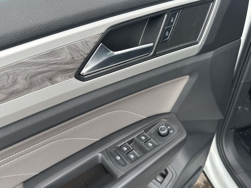 2023 Volkswagen Atlas Cross Sport 2.0T SE w/Technology