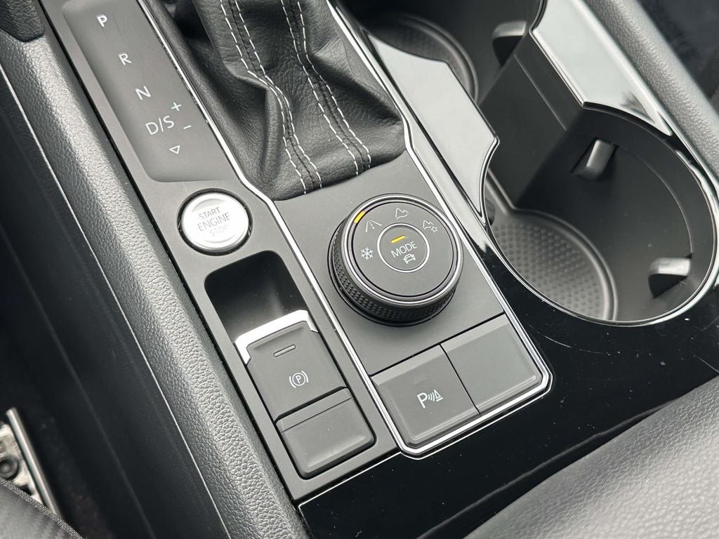 2023 Volkswagen Atlas Cross Sport 2.0T SE w/Technology