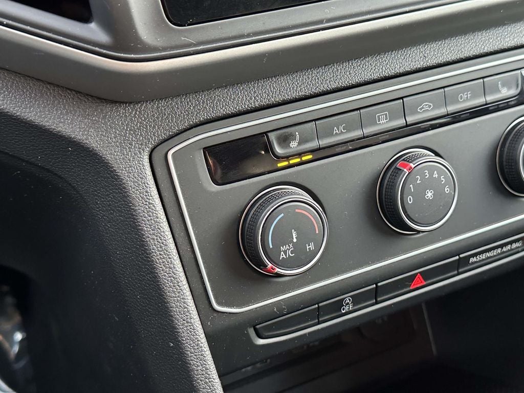 2023 Volkswagen Atlas Cross Sport 2.0T SE