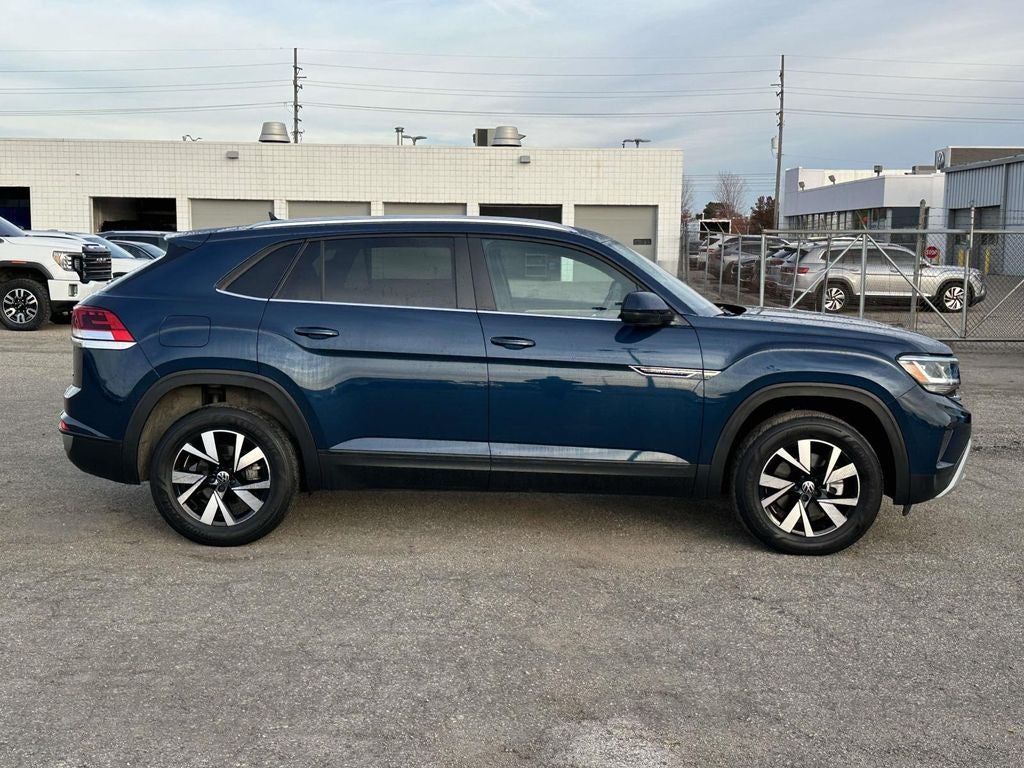 2023 Volkswagen Atlas Cross Sport 2.0T SE
