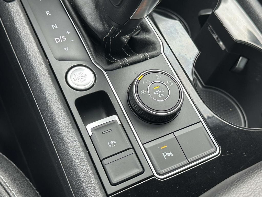 2023 Volkswagen Atlas 3.6L V6 SEL R-Line