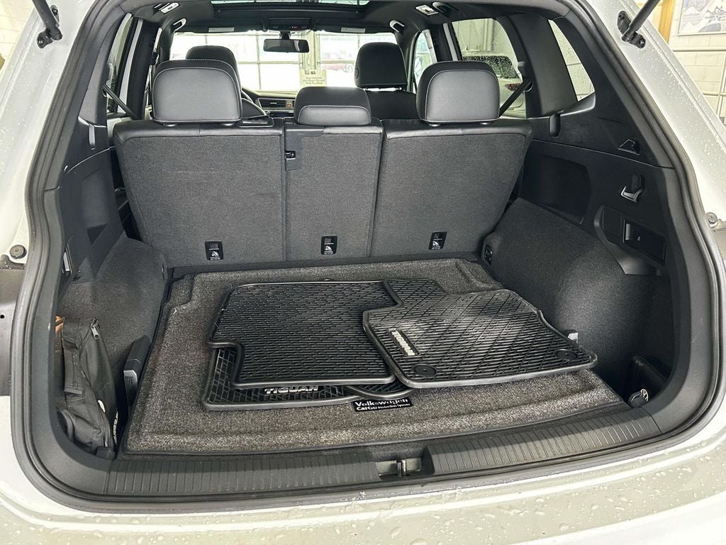 2021 Volkswagen Tiguan 2.0T SE R-Line Black