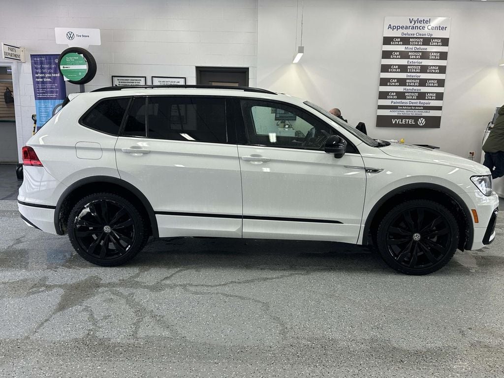 2021 Volkswagen Tiguan 2.0T SE R-Line Black