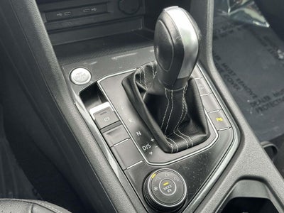 2021 Volkswagen Tiguan 2.0T SE R-Line Black