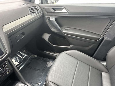 2021 Volkswagen Tiguan 2.0T SE R-Line Black