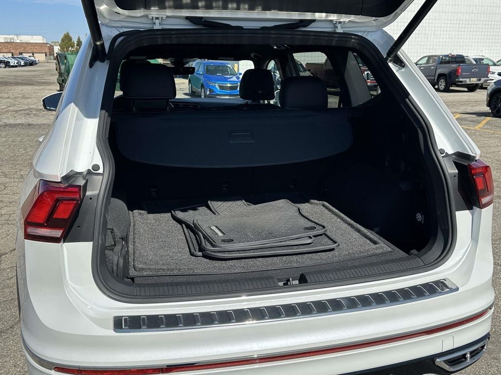 2022 Volkswagen Tiguan 2.0T SEL R-Line