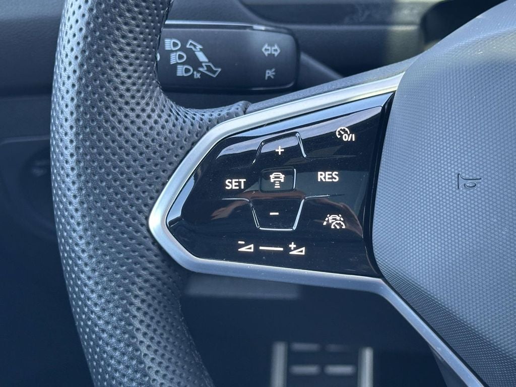 2022 Volkswagen Tiguan 2.0T SEL R-Line