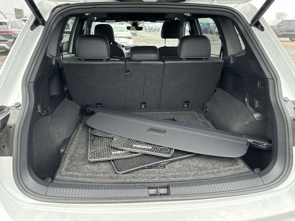 2023 Volkswagen Tiguan 2.0T SEL R-Line