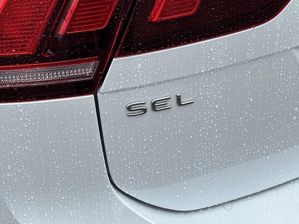 2023 Volkswagen Tiguan 2.0T SEL R-Line