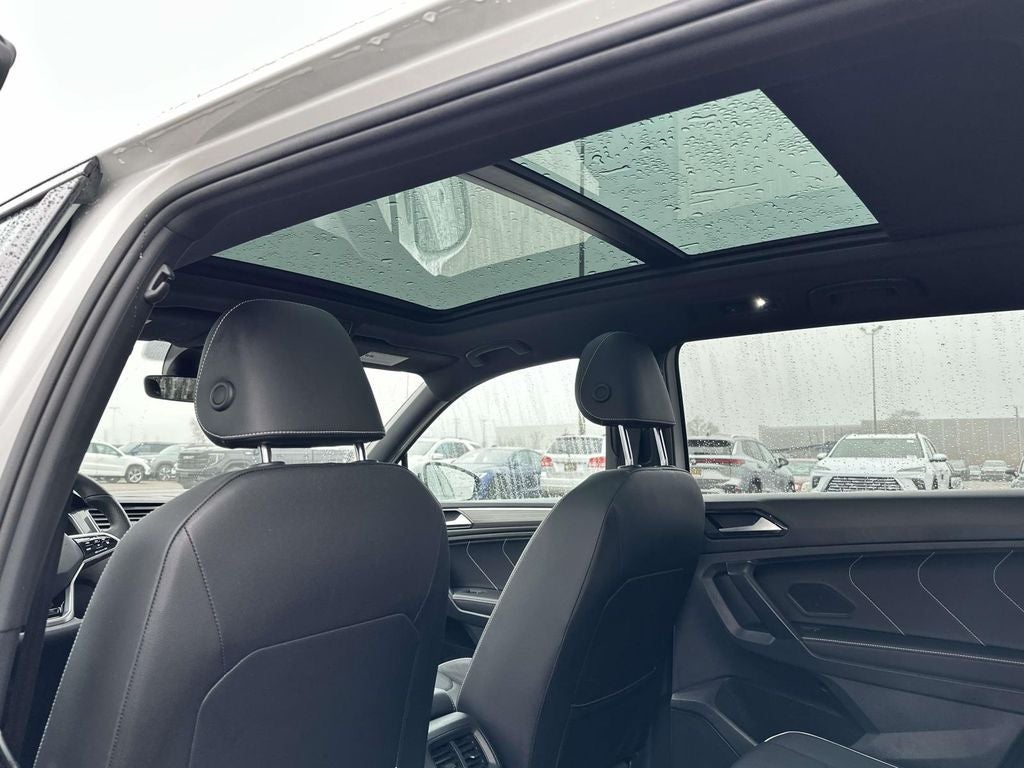 2023 Volkswagen Tiguan 2.0T SEL R-Line