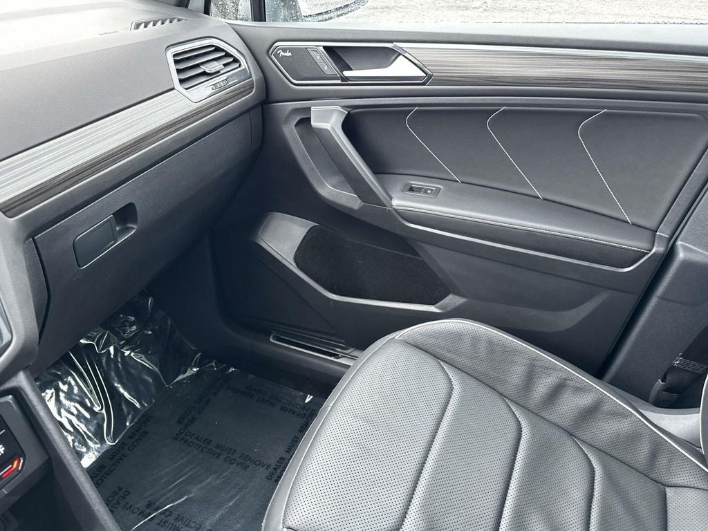 2023 Volkswagen Tiguan 2.0T SEL R-Line