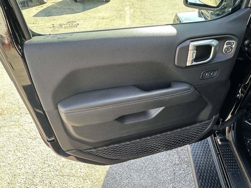 2022 Jeep Wrangler Unlimited Sahara 4x4