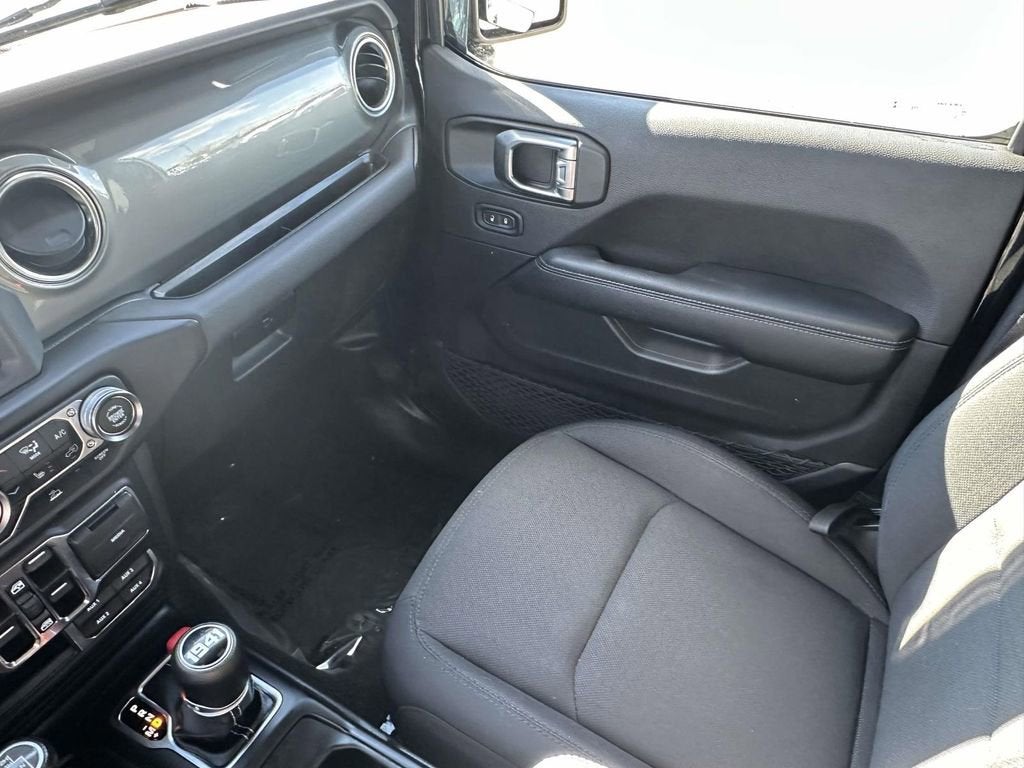 2022 Jeep Wrangler Unlimited Sahara 4x4