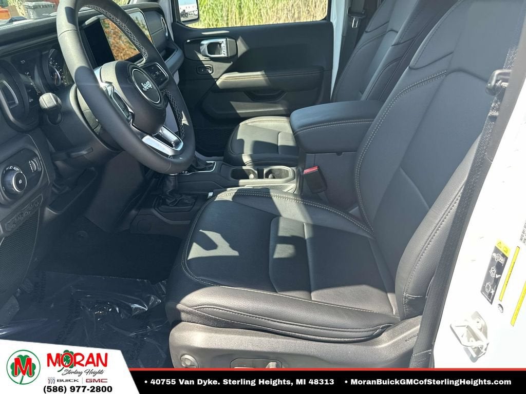 2026 Jeep Wrangler 4-Door Sahara 4x4