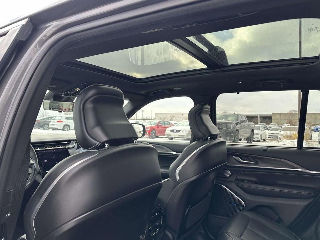 2022 Jeep Grand Cherokee 4xe Overland