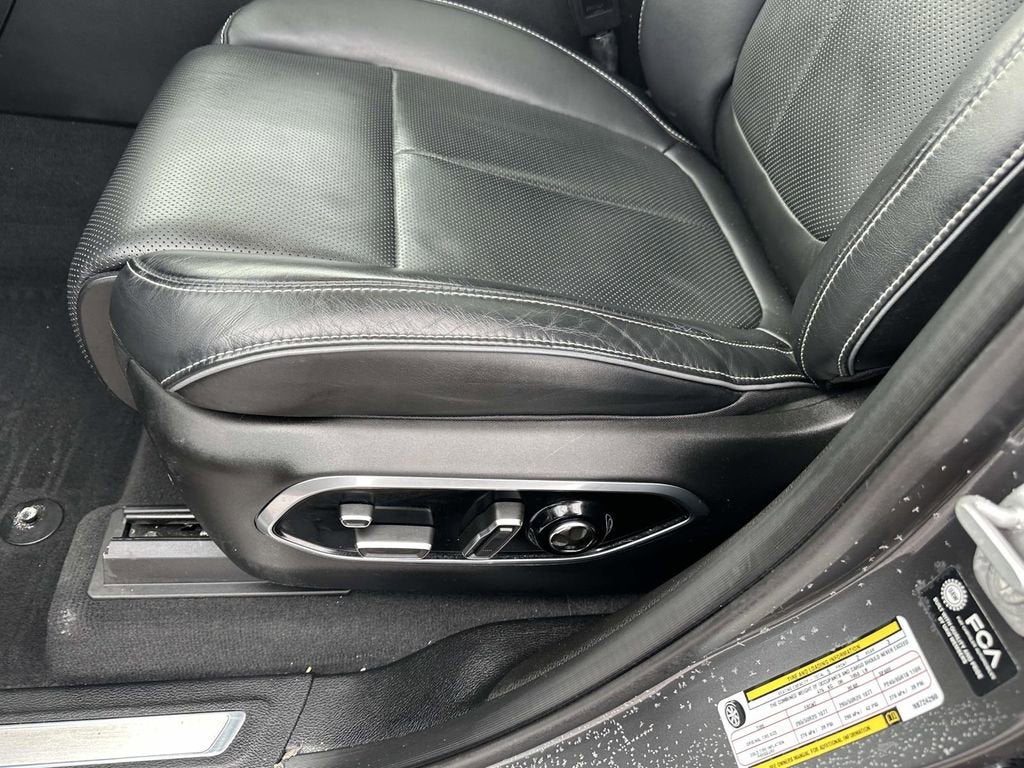 2022 Jeep Grand Cherokee 4xe Overland