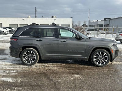 2022 Jeep Grand Cherokee 4xe Overland