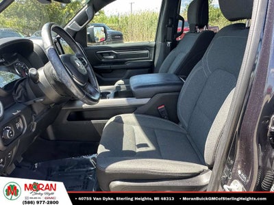 2021 RAM 1500 Big Horn Crew Cab 4x4 5'7" Box
