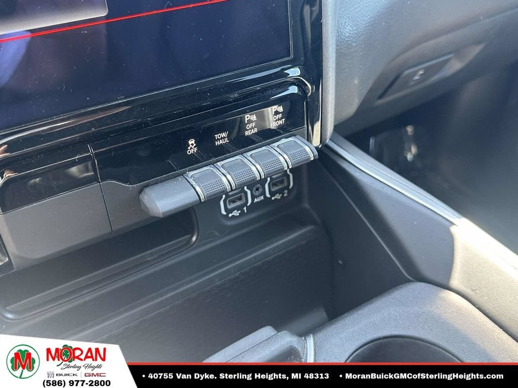 2021 RAM 1500 Big Horn Crew Cab 4x4 5'7" Box