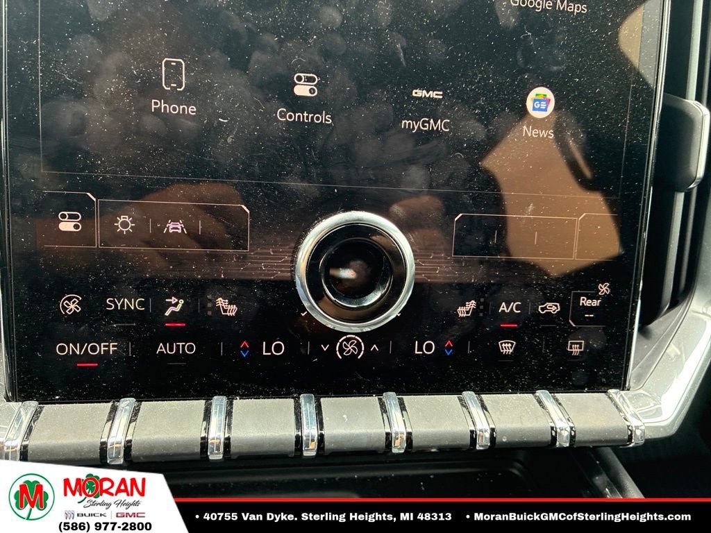 2024 GMC Acadia Elevation