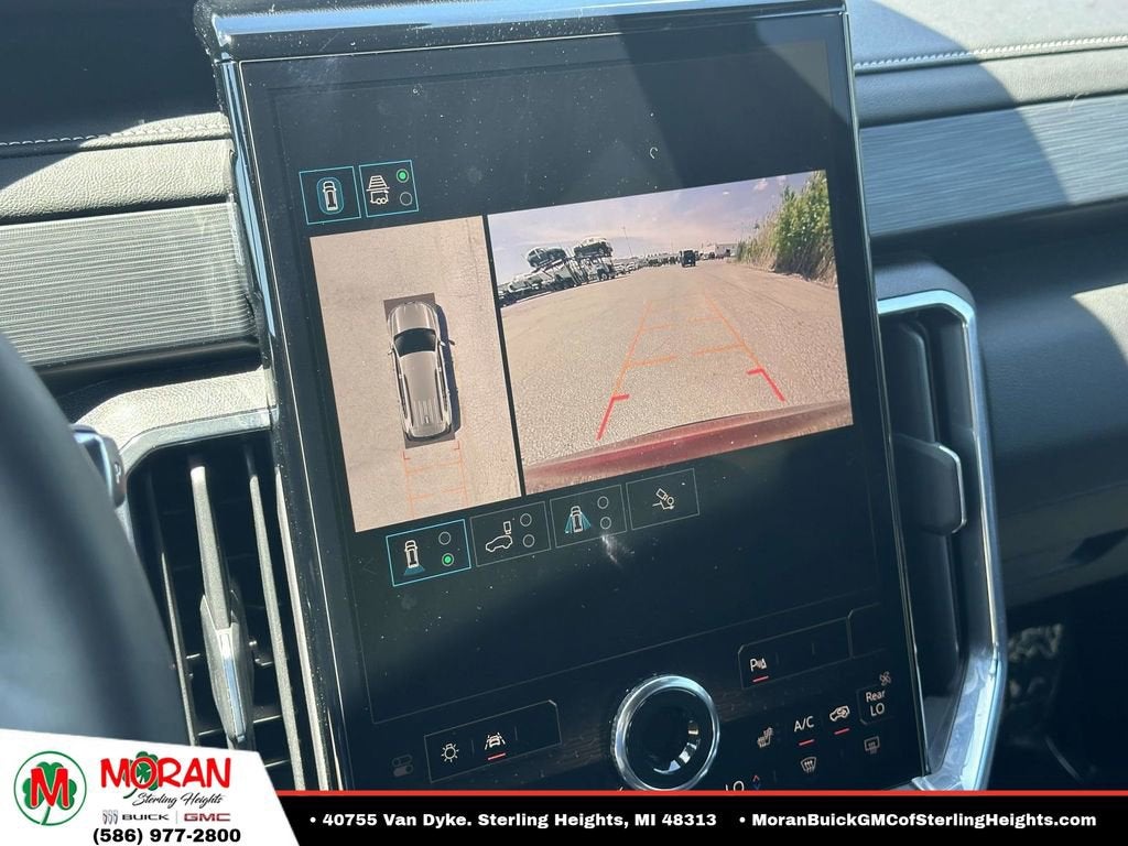 2024 GMC Acadia Elevation