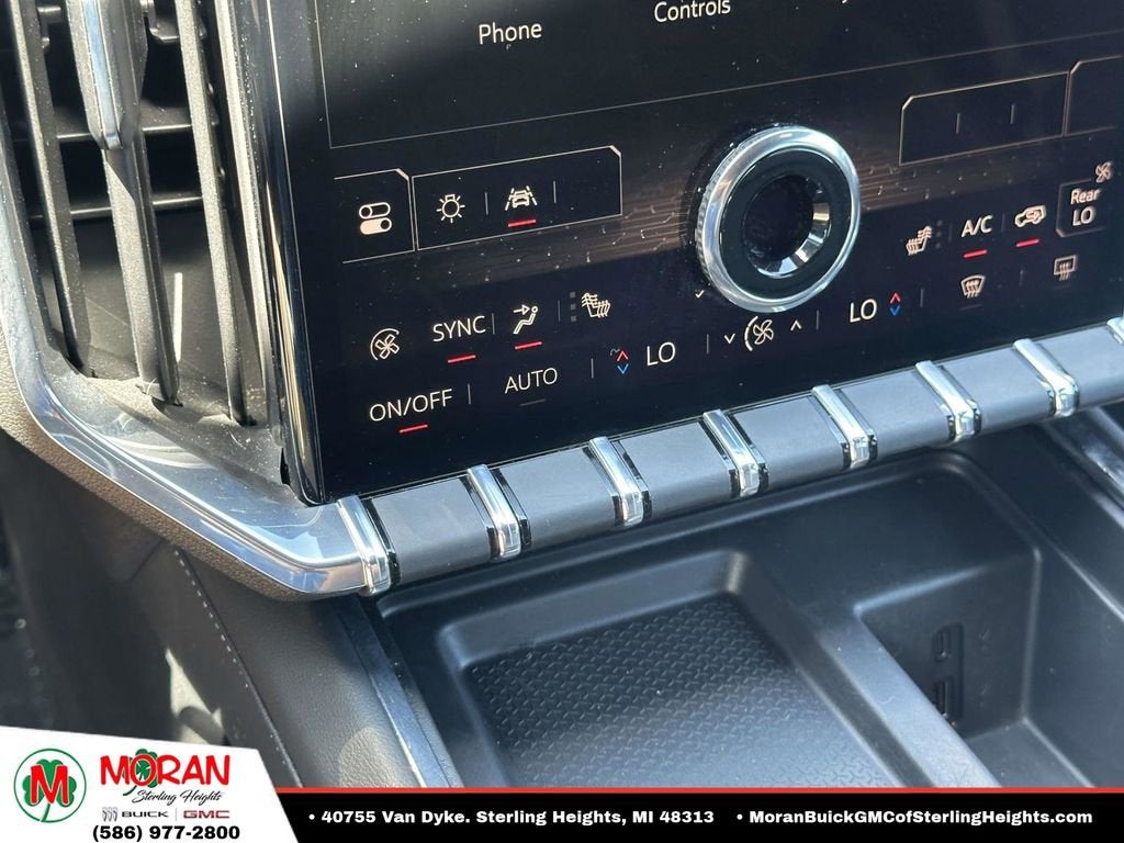 2024 GMC Acadia Elevation