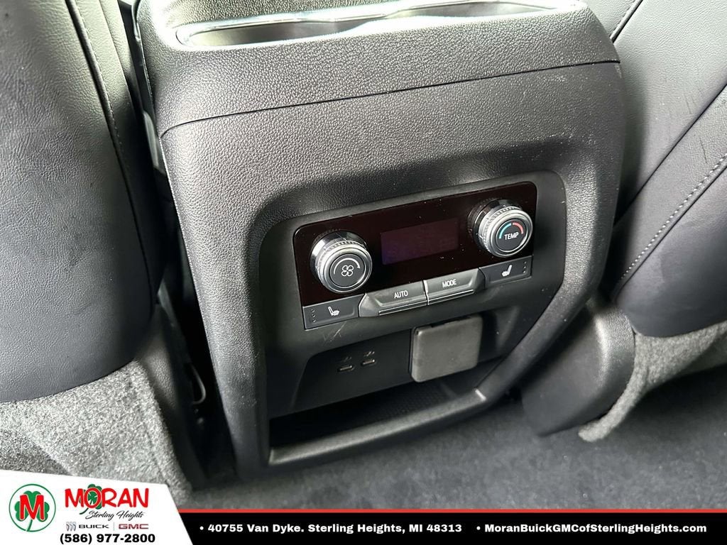 2024 GMC Acadia Elevation